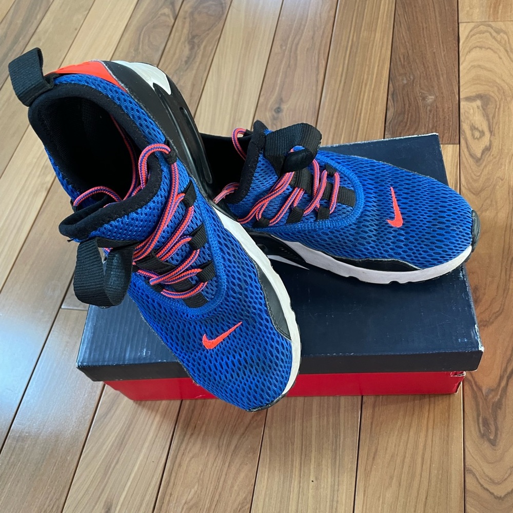 Nike Size 4.5 unisex